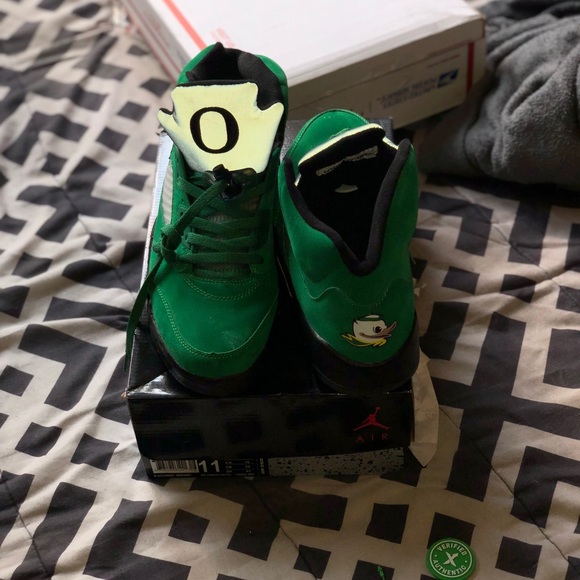 Jordan 5s Oregon Ducks - Picture 8 of 17